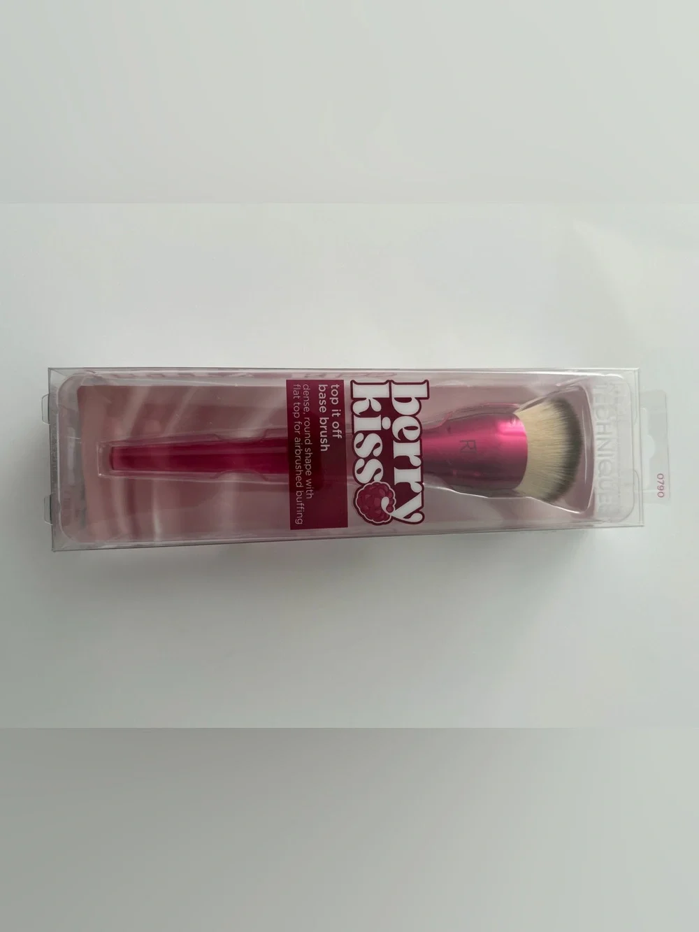 Real Techniques Berry Kiss Pink Foundation/Base Brush